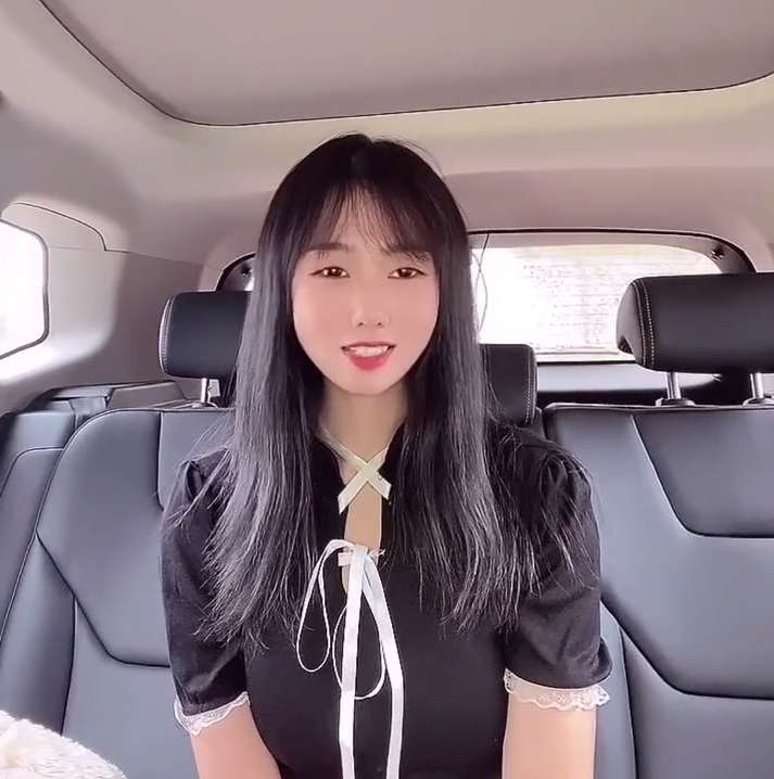 极品妹子 小桃-随机路人挑战 [1V/629M]