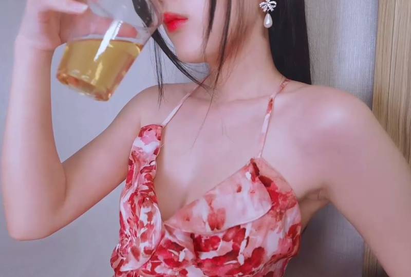 极品御姐-饼干姐姐-剧情-表姐传授表弟恋爱经验 [1v/755M]