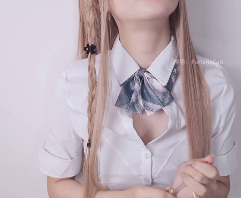 饼干姐姐 - 不良少女 [1V/552M]