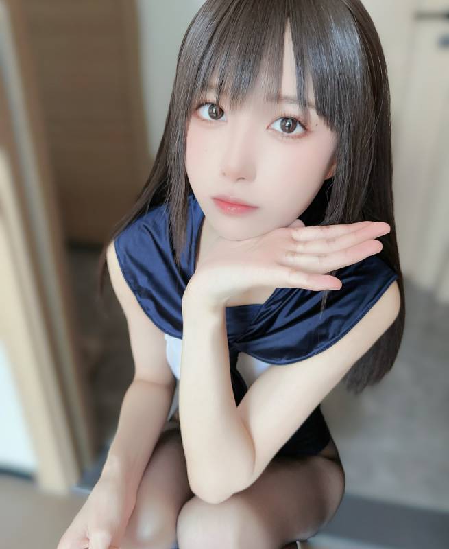 布丁大法-蓝色连体泳衣 [95P/6V/604M]