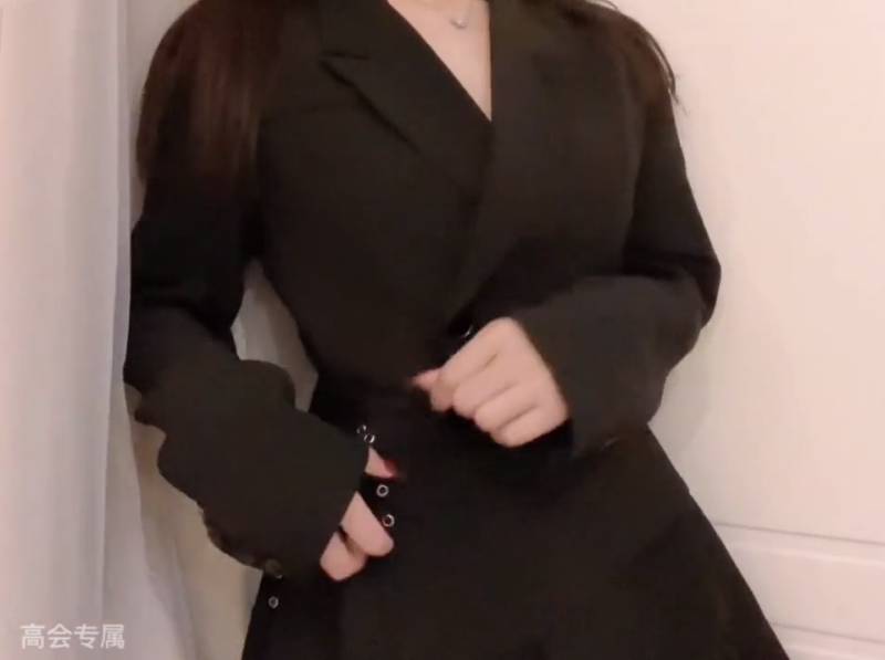 乔安-和男友约会 [1V/213M]