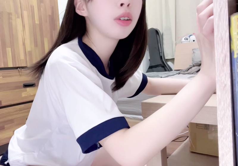 清纯妹子 catmint-新2套小合集 [2V/139M]