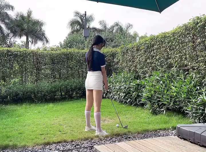 抖娘利世-打高尔夫球肉丝女神 [3v/75.8M]