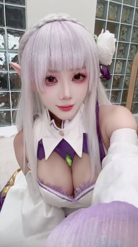 九言-艾米莉亚 [46P/6V/764M]