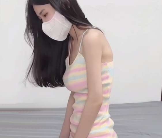 锅锅酱-调戏打游戏的哥哥 [1v/405M]