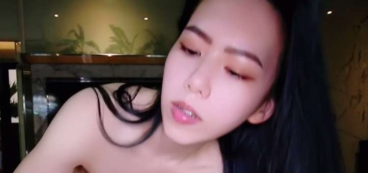 高颜值网红女神 Nina-露脸付费资源合集 [5V/2.97G]