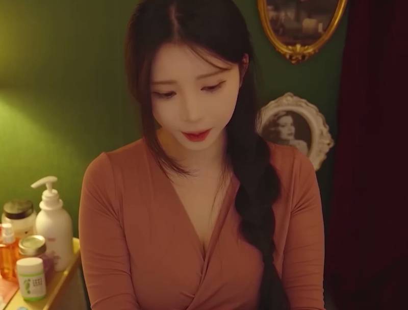 Yoonying ASMR深度睡眠 浪漫足部水疗 [1V/362M]