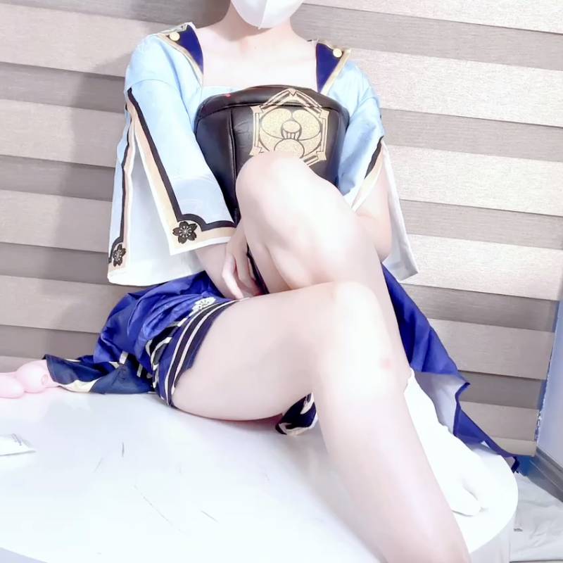 推特 月色-视频合集 [18v/2.75G]