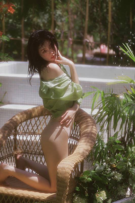 桃良阿宅-NO.052 绿意 [23P/257M]