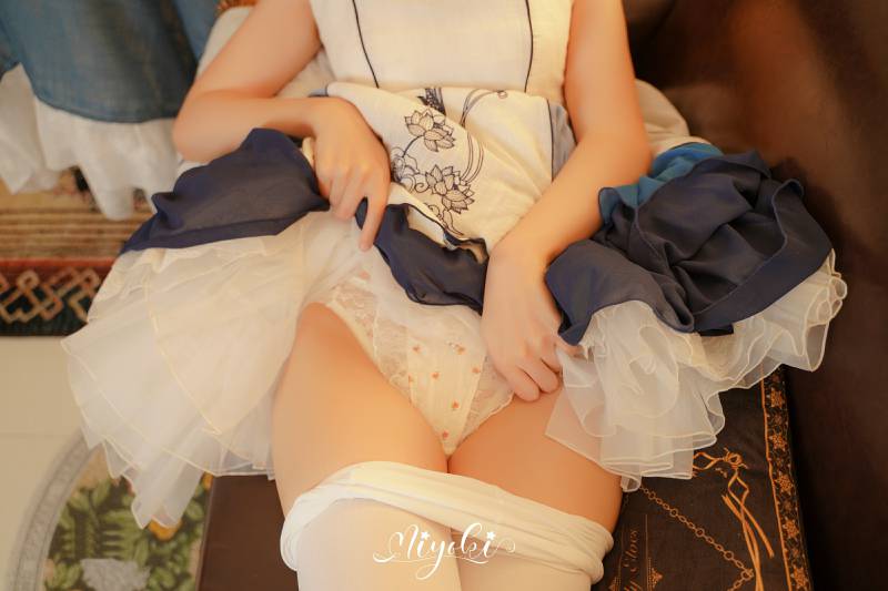 MisakiSuzuki-乱世香华 下巻 [18P/1V/900M]