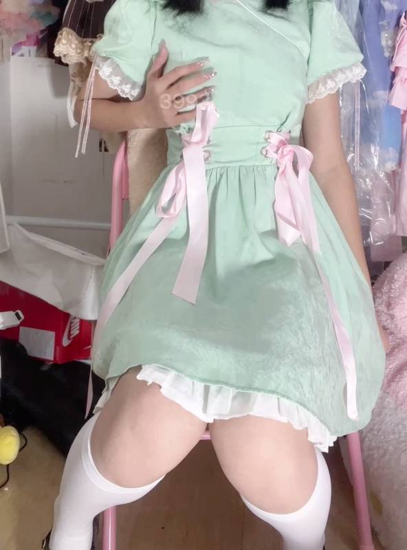 麦麦脆汁鸡-绿裙白色小腿袜 [1v/998M]