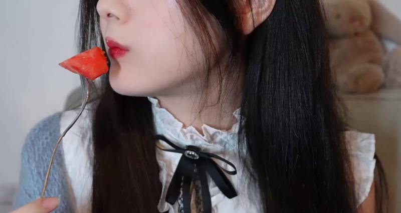 饼干姐姐-极品姐姐来家做客 [1v/788M]