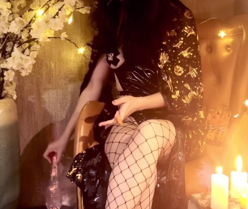 极品福利姬 阿狸-女巫误喝药水 [1v/445M]