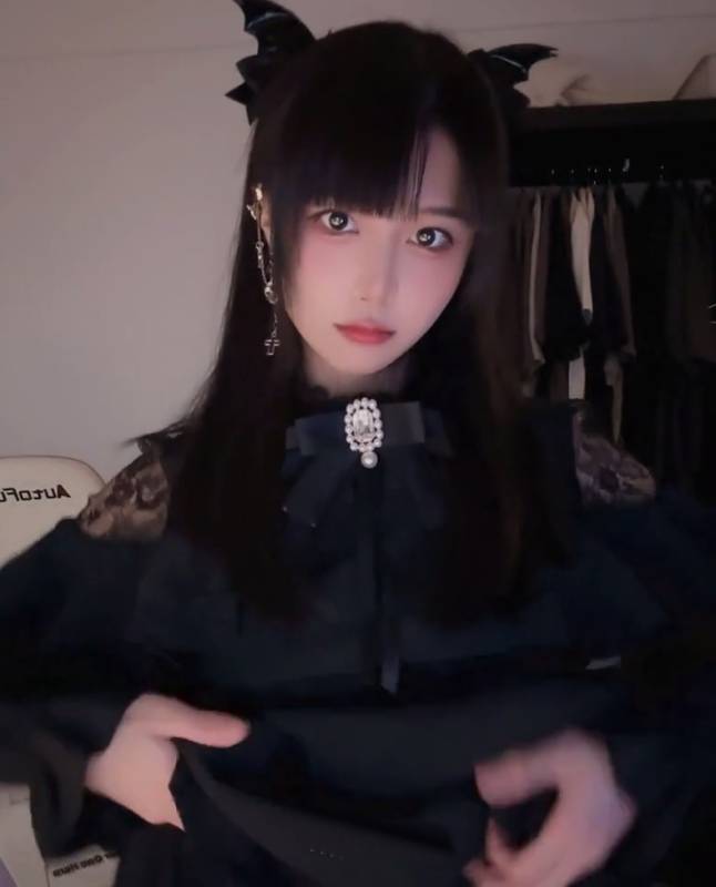 布丁大法-地雷系女友 [78P/3V/193M]