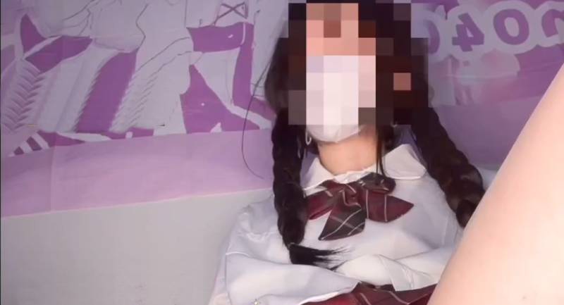 小池理奈-穿小白短袜Jk百褶裙 [1V/182M]