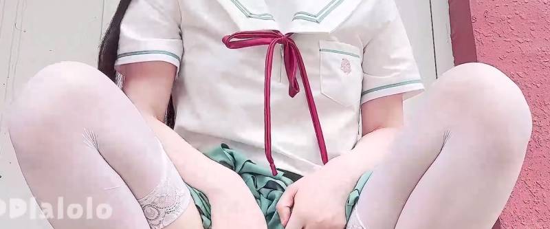 点点-JK白丝阳台+喷水+扩 [3V/402M]