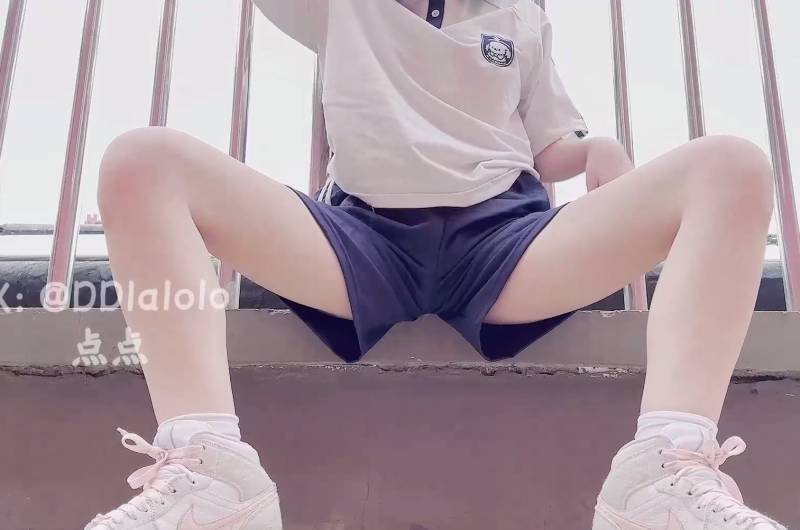 点点-校服+阳台JK [2V/309M]