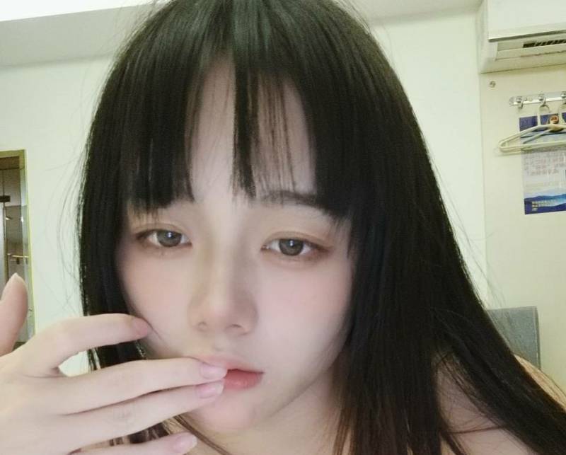 九言-新定制流出-创可贴 [42P/5V/35M]