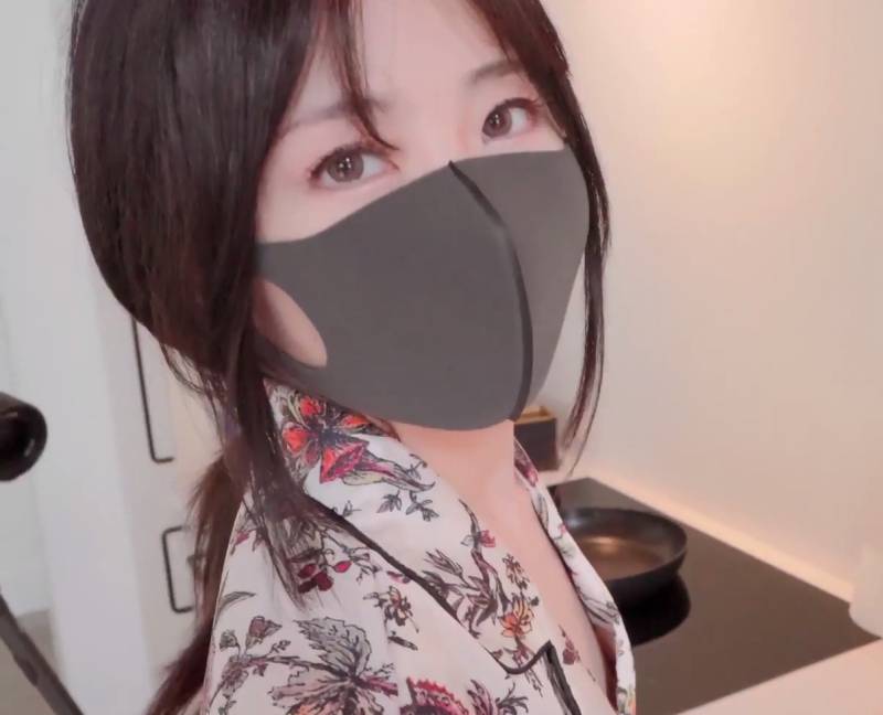 HongKongDoll 玩偶姐姐-周末最好的礼物 [1v/729M]