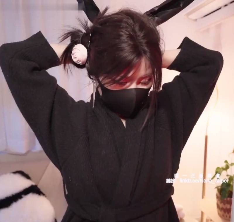 Nana–同学的顶级姐姐 [14p/1v/1.42GM]