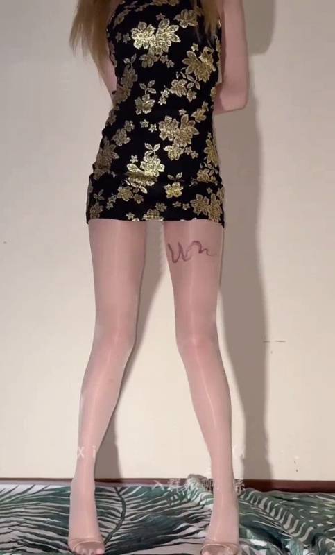 猫猫碎冰冰-2月16日最新作品-游戏大对决 [1v/280M]