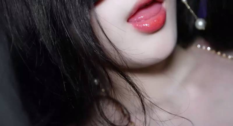 饼干姐姐-女友链条内衣 [1V/660M]