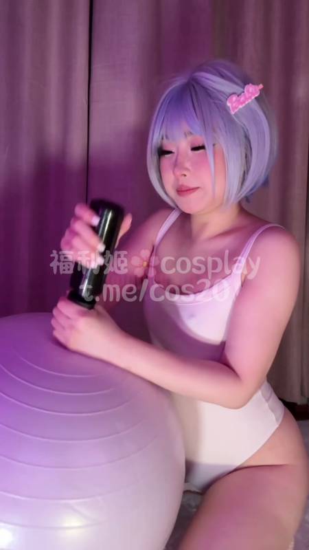 福利姬 噗噗-3.2 瑜伽运动 [1V/1.17G]