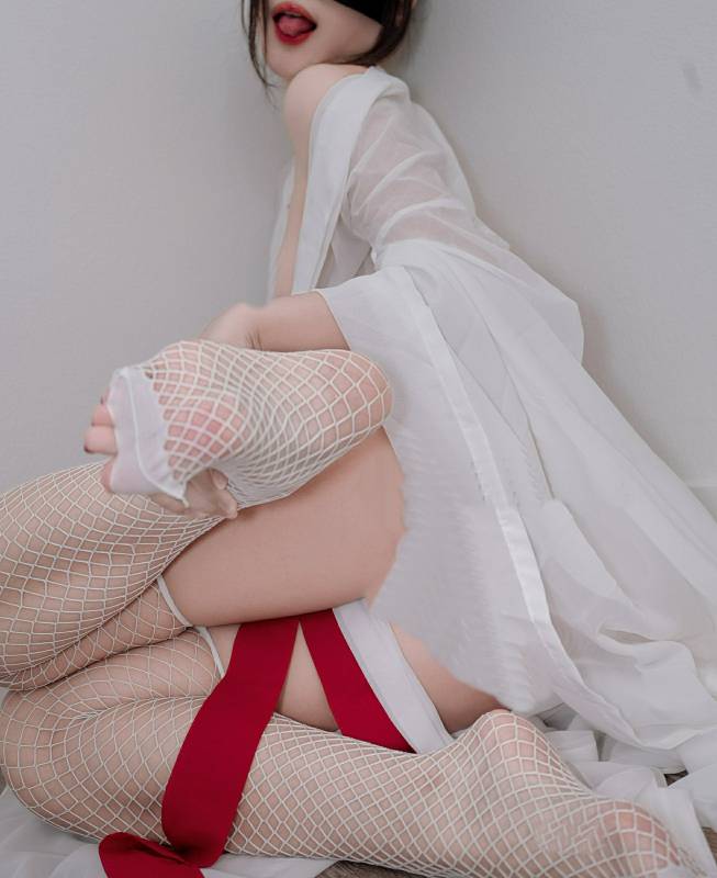 饼干姐姐-汉服姐姐 [5p/2v/217M]