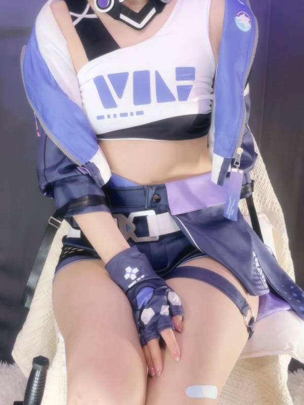 Ayame-銀狼 [37P/3V/348M]