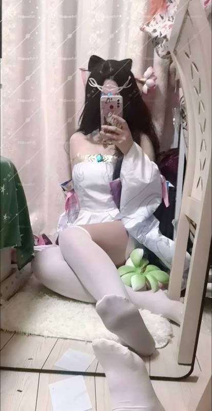 沐沐酱-COS貂蝉 [30P/6V/668M]