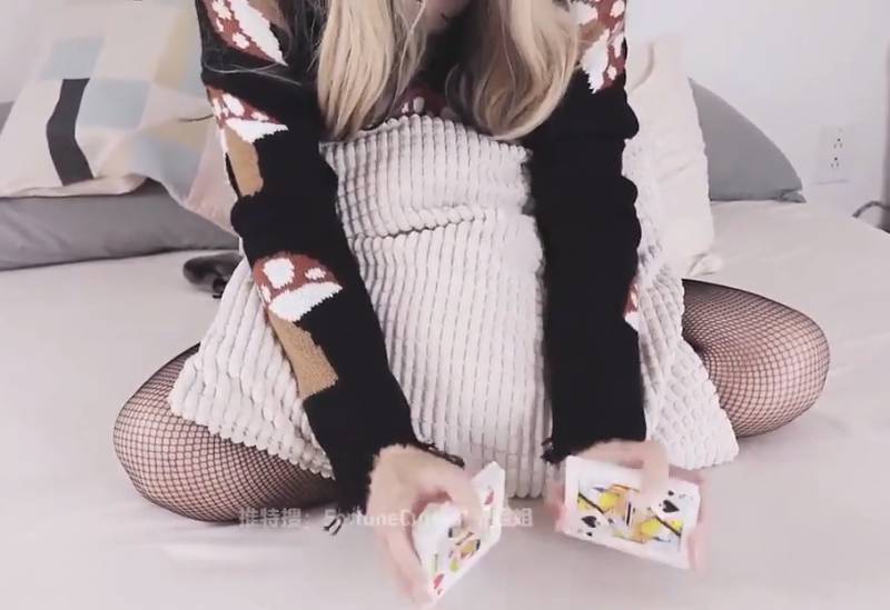 饼干姐姐-游戏输了的惩罚 [1v/741M]