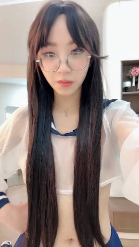 精品粉宝宝-透明水手服 [1V/330M]