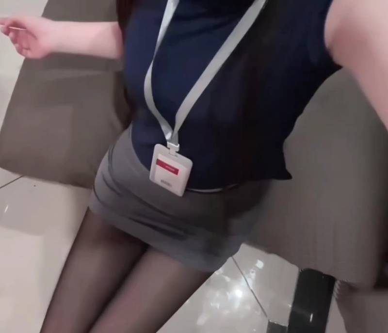 坏小狗-新 黑丝ol制服学姐 [2V.656M]