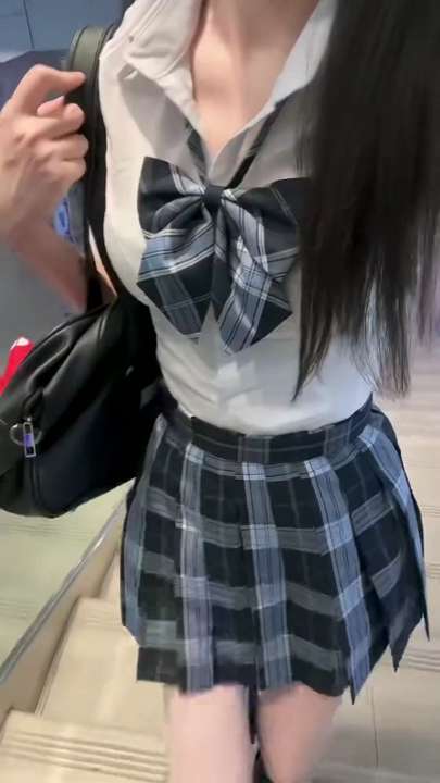 小丸子-私拍视图作品 [180P/6V/171M]