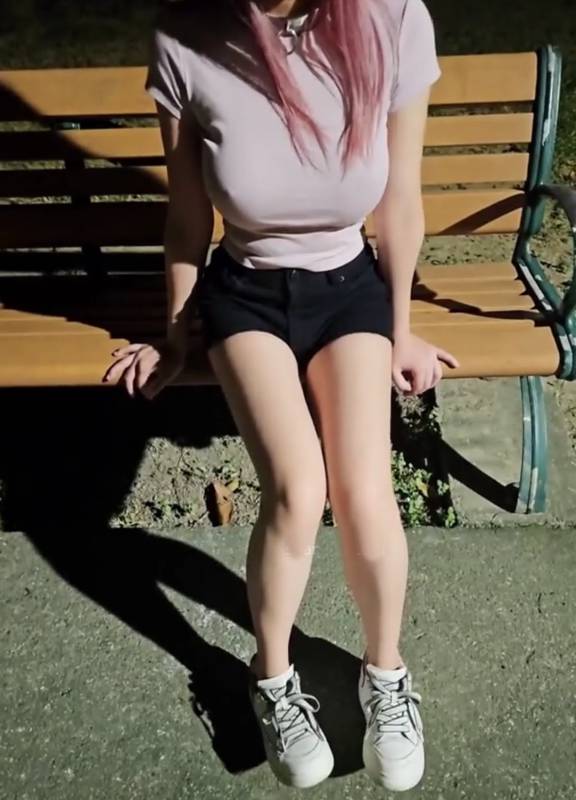 小小Q-公园户外露出 [1v.924M]