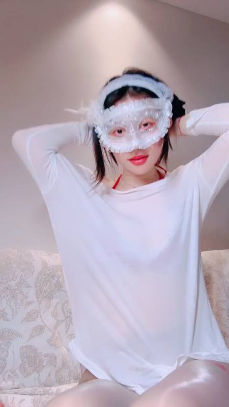 瑜伽甜甜酱-一字马瑜伽女神 肌肤如凝脂 健身美臀 [1V/1.81G]