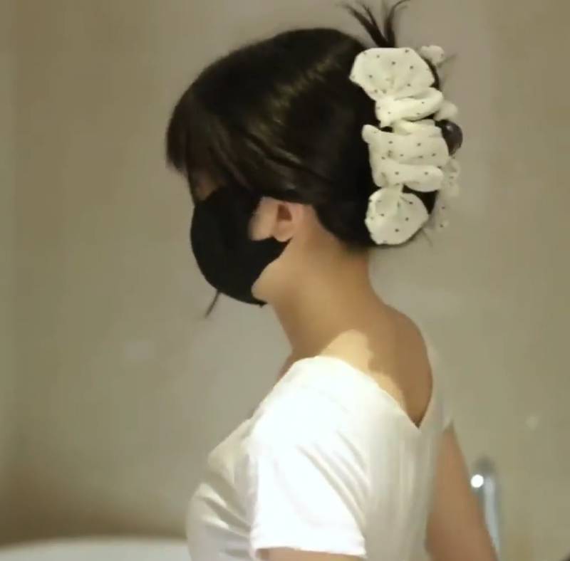 lazypiggy懒懒猪-第一次尝试在浴缸玩水 [1V/929M]