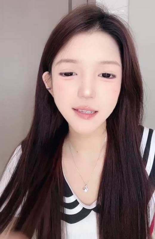 猫猫不乖-超级新女神这身材好爽啊 [2V/2.96G]