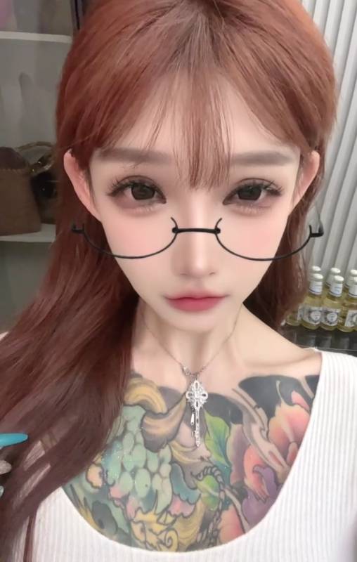 mo你别哭-1314高价私密视频黑丝美腿 [2P.8V.203M]