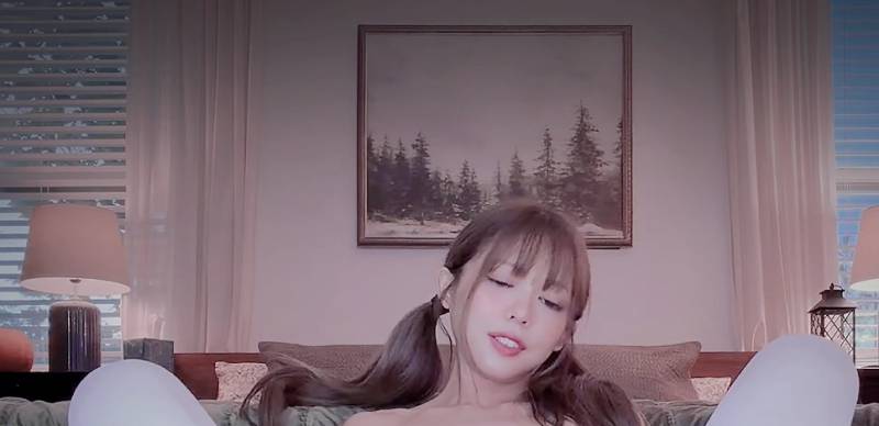 Kittyxkum-11.17 白丝足交骑乘学妹 [1v/1.21G]