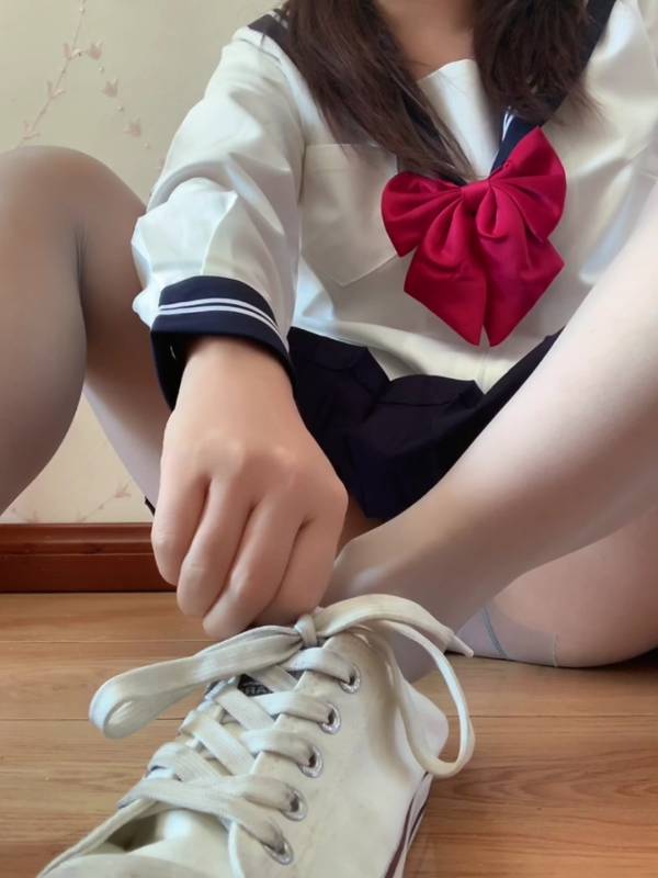 推特王女士-JK制服 [1V/529M]