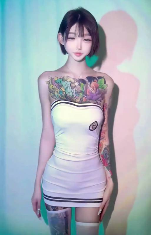 mo你别哭-1314高价私密视频 [2P/8V/156M]