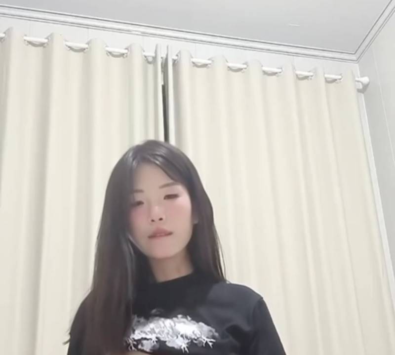 米粒 xmbnwk12-最新流出 [18V/3.19G]