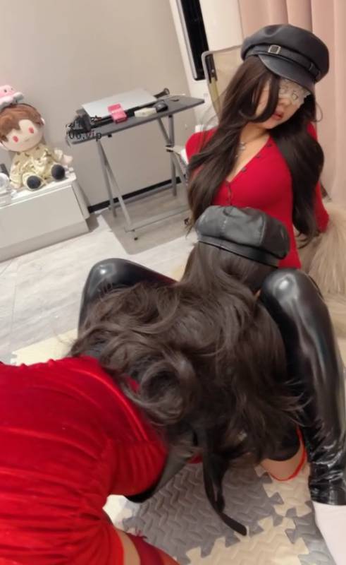 玩物直播 橙宝 烟烟-超刺激直播第二弹合集 [22V/11.9G]