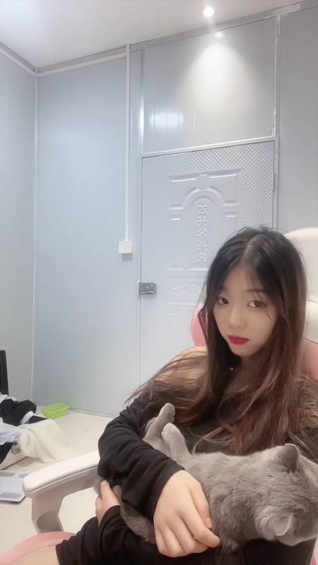 颜值校花 清纯安静-私拍视频 [2v/3.19G]