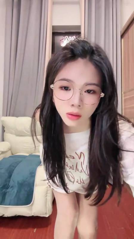 米小白-定制视频 [3v/3.54G]