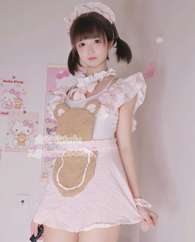 曲奇软fufu-小熊女仆 [39P/2V/154M]