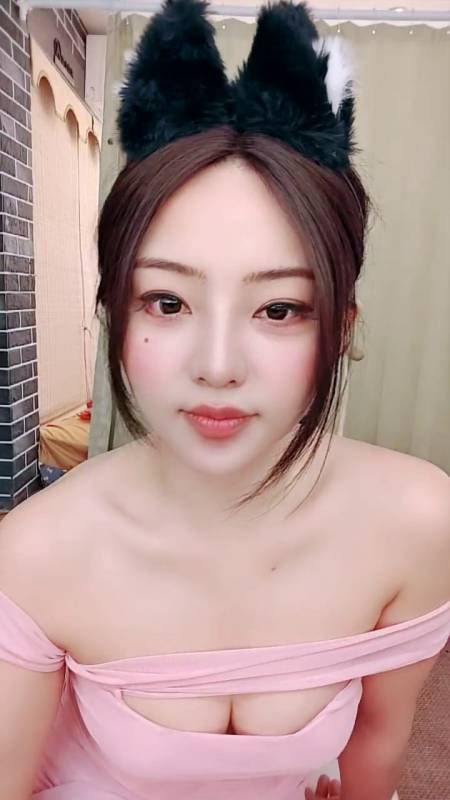 百鸟之王-最新定制 粉色吊带裙 [1v/1.04G]