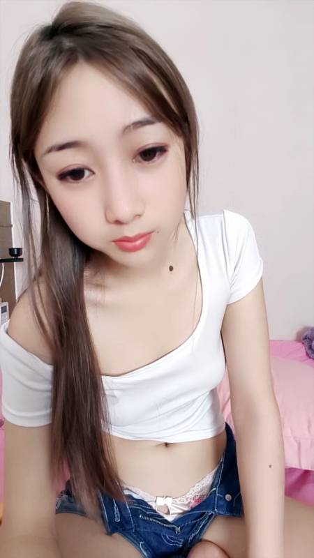 唯依-颜值翘臂娇小可爱学妹 [1V/1.63G]