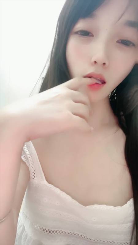 萱萱喵吖-付费私拍视频 [1v/1.30G]